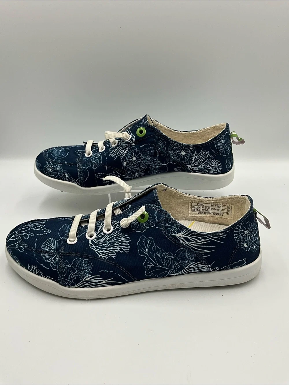 Vionic Beach Sneakers Size 8.5 Navy and Yellow Branded Insole Sneakers